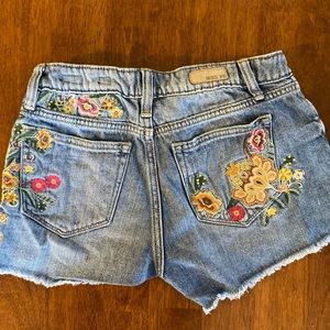 miss me embroidered shorts barley worn